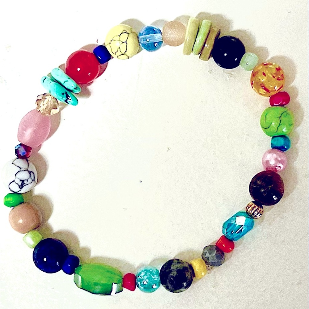 multicolored beaded stretch bracelet